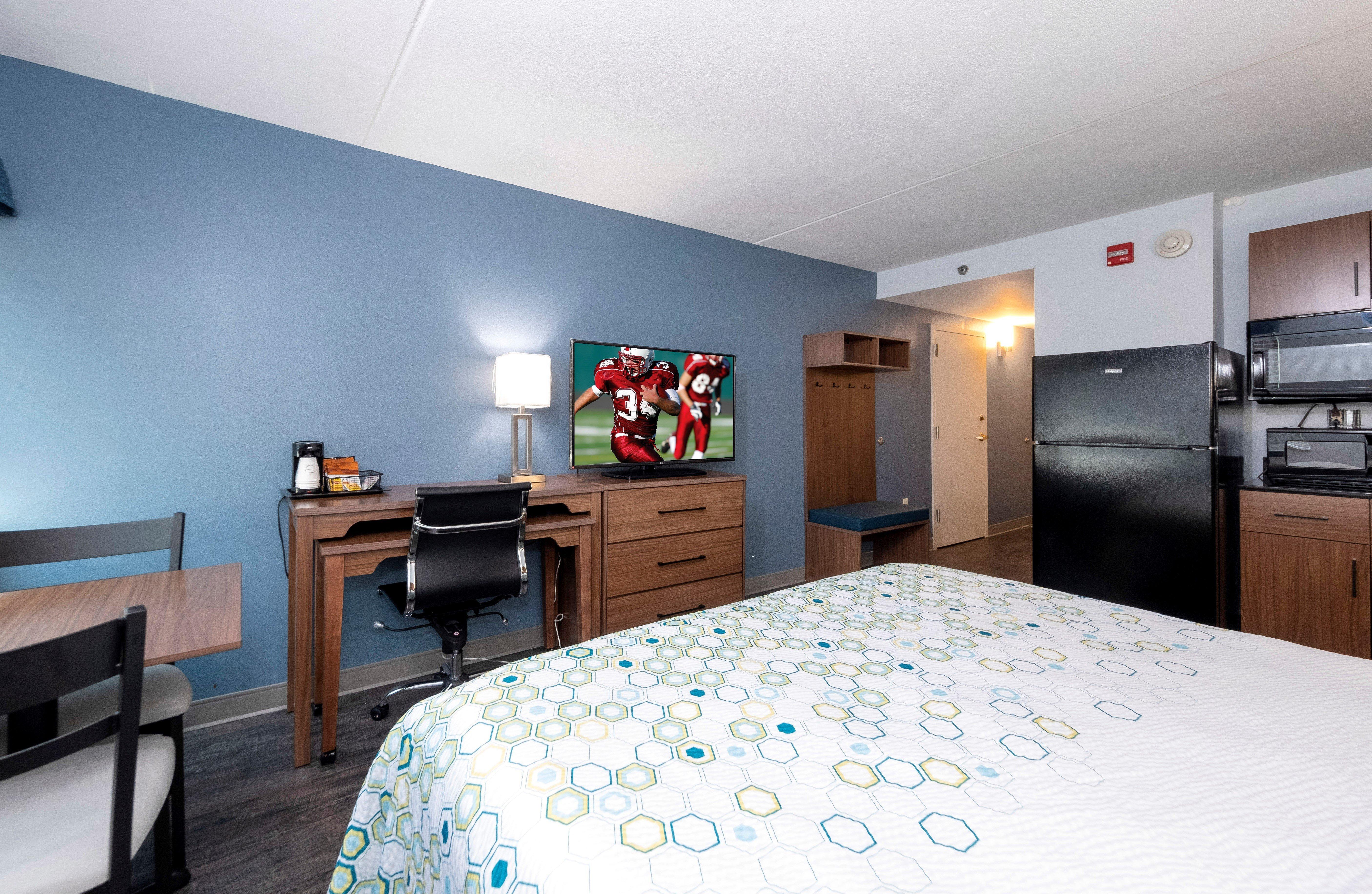 Red Roof Inn & Suites Wilmington - New Castle Bagian luar foto