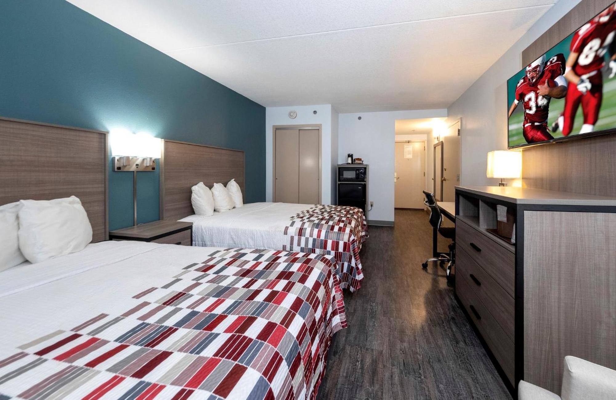 Red Roof Inn & Suites Wilmington - New Castle Bagian luar foto