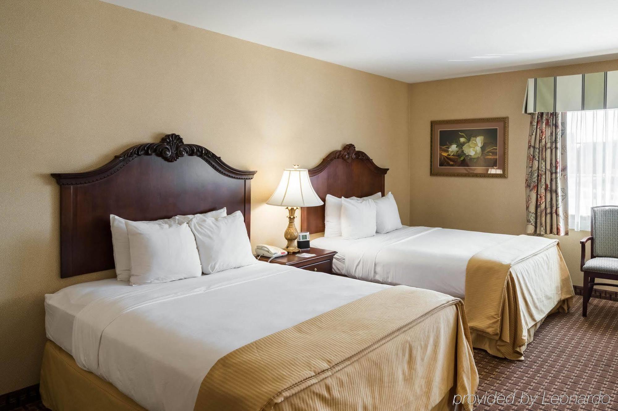 Red Roof Inn & Suites Wilmington - New Castle Bagian luar foto
